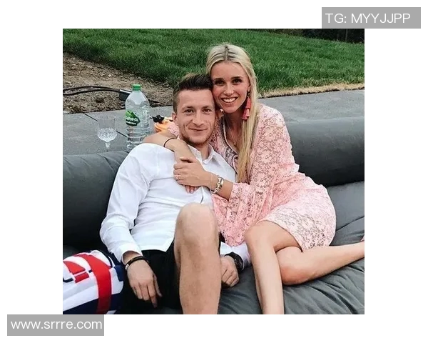 足球明星太太的魅力揭秘为何她们总是光彩照人引人注目