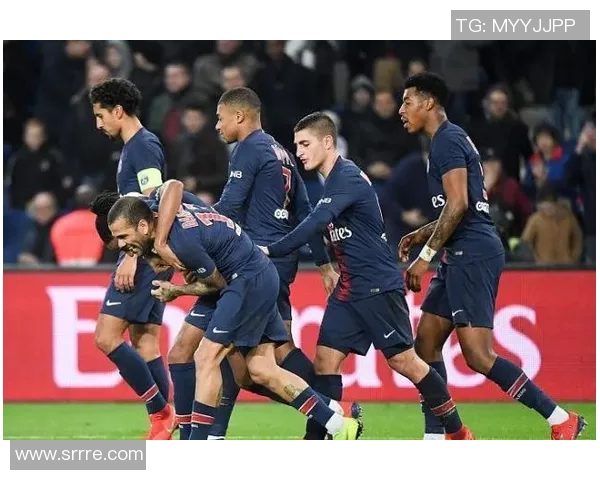 巴拿马足球队大胜瑞士队六球零封展现强大实力