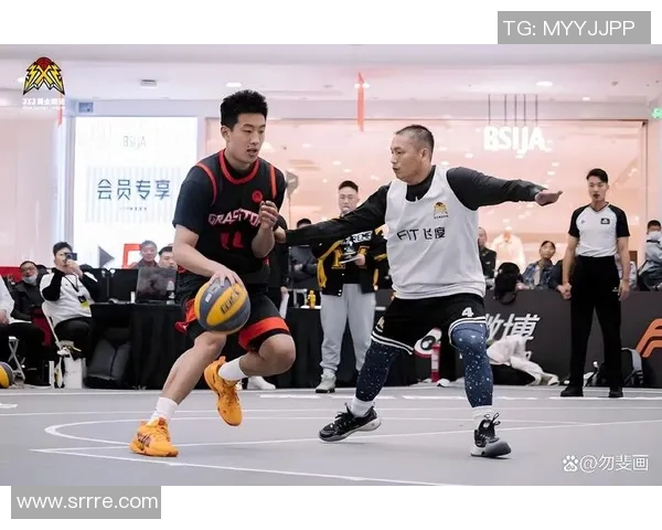 篮球场上的龙年明星球员们展现非凡才华与激情的精彩瞬间